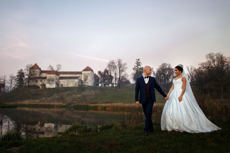 शादी का फोटोग्राफर Yuliya Storozhinska (id31957517)। अक्तूबर 22 2017 का फोटो