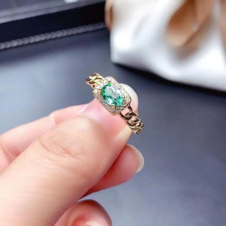 Fashion Emerald Ring for Women Stunning Jewelry Elegant Gift for Her Engagement Anniversary Birthday Wedding Special Occ