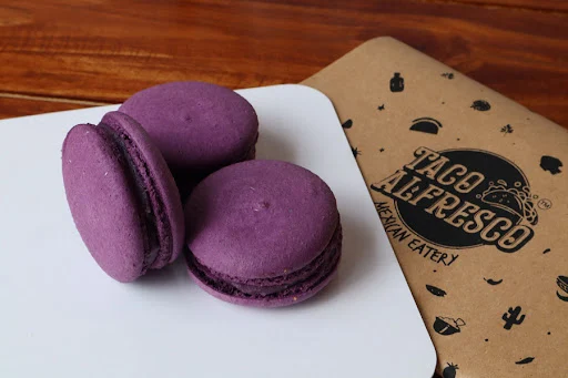 Blueberry Macaron