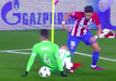 Vidéo: Le dribble fou de Carrasco