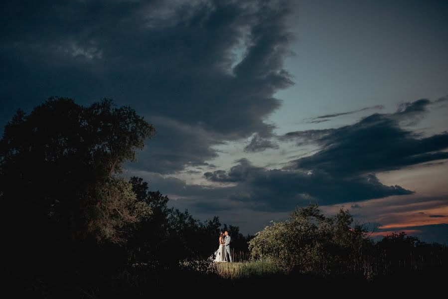 Wedding photographer Joel Boily (joelboily). Photo of 7 April 2019