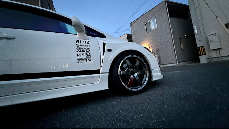 シビックタイプRのDIY・ワイドフェンダー・HONDA TWINCAM / FEEL'S・スポンサーステッカーに関するカスタム事例の投稿画像1枚目