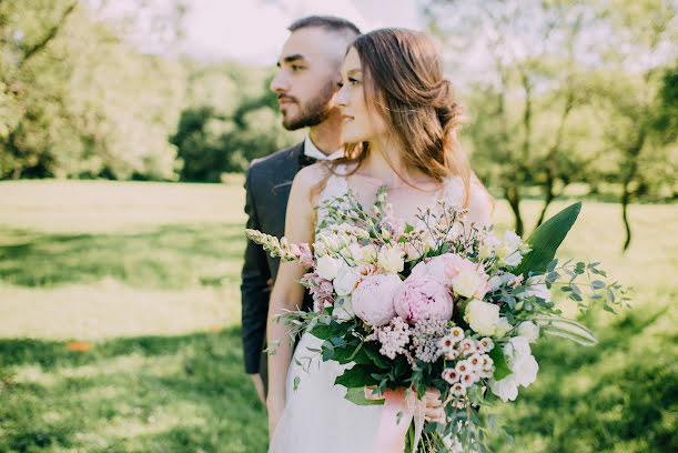 Fotógrafo de bodas Galina Kalenova (kalenovaphoto). Foto del 28 de mayo 2022