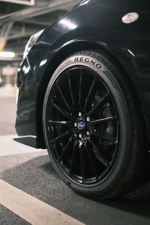 インプレッサ G4の立駐は盛れる・インプレッサG4・一眼レフ・STI・ブリジストン レグノGR-XⅡに関するカスタム事例の投稿画像5枚目