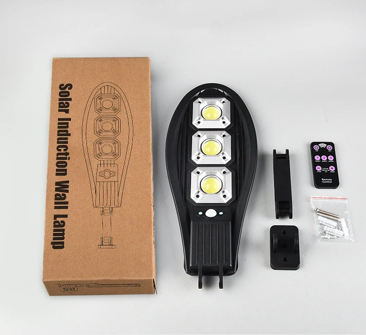 Title 3, Solarbetriebene LED-Straßenleuchte mit Fernbedi...