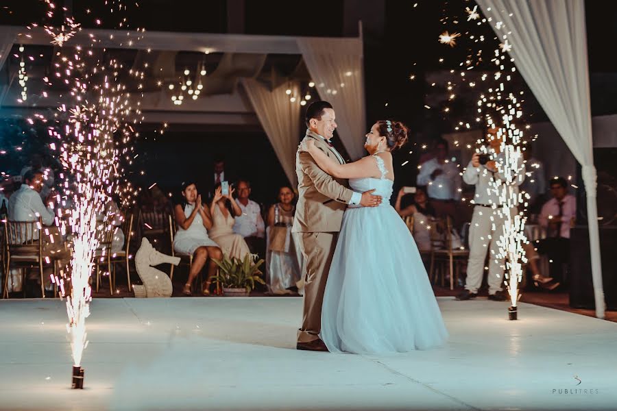 Fotógrafo de bodas Brayan Seminario Rodriguez (publitres). Foto del 2 de septiembre 2018