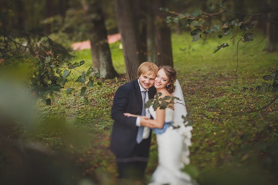 Fotógrafo de casamento Slava Semenov (ctapocta). Foto de 14 de dezembro 2012