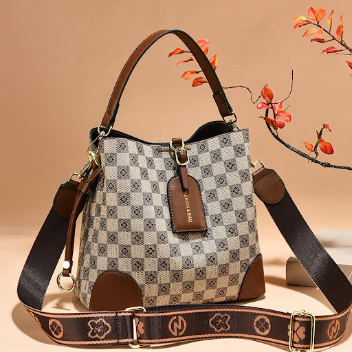 Title 6, Large Capacity Simple Handbag Shoulder Messenge...