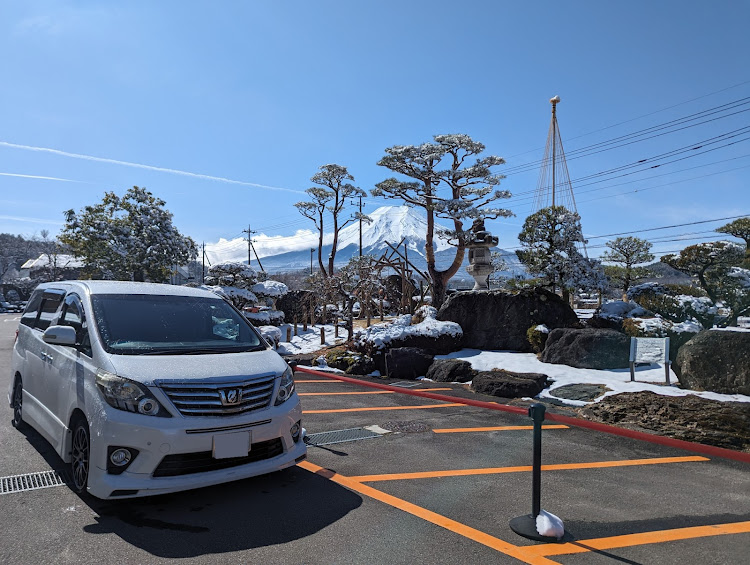 アルファードの和と愛車に関するカスタム事例の投稿画像2枚目