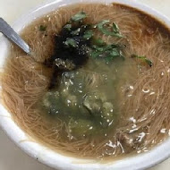 忠孝路夜市正老牌麵線臭豆腐