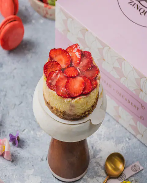 Strawberry Mini Cheesecake [150 Grams]