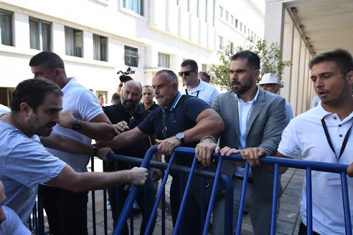 Vučević: Aktivisti su upali u Skupštinu sa dimnim bombama i pretnjama da će da ubiju prisutne