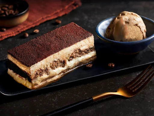 Traditional Tiramisu