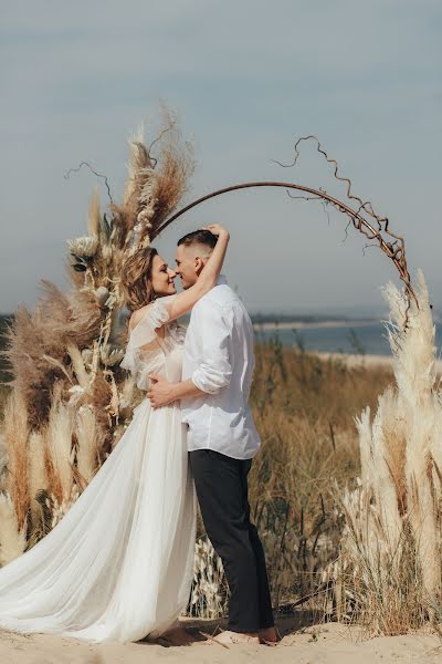 ช่างภาพงานแต่งงาน Anna Melnik (melnikania) ภาพเมื่อ 2 มิถุนายน 2020