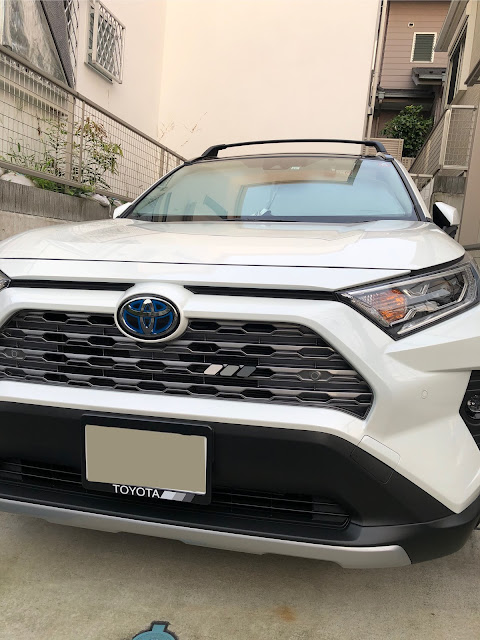 人気☆グリルバッジ USAモノクロ カーアクセサリー 汎用RAV4 ハイラックス