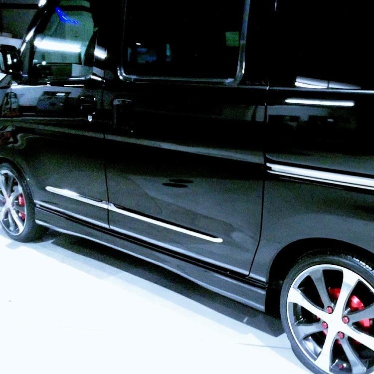 アトレーワゴンのRSR車高調・テーブルランプ・４本出しマフラー・お気に入りに関するカスタム事例の投稿画像2枚目