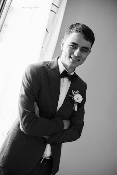 Wedding photographer Aleksandr Lizunov (lizunovalex). Photo of 24 December 2015