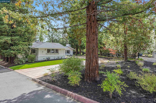 Maison avec piscine et jardin 3