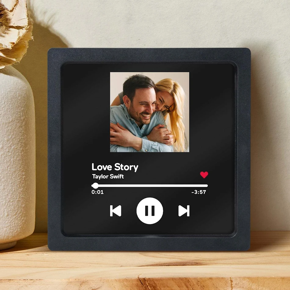 Magnesy na Lodówkę Szkatułka Muzyczna Stwórz własną melodię. Udekoruj kuchnię muzyką. Personalizuj zdjęcia i notatki. Oryginalny i zabawny prezent.