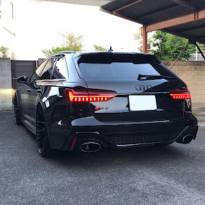 RS6 アバント C8