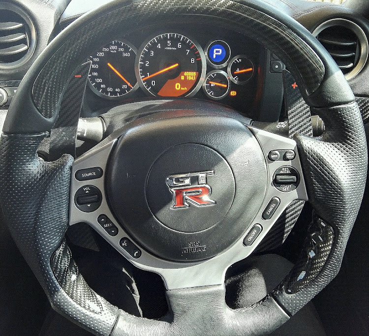 NISSAN GT-Rの浜名湖・パドルシフト・浜松・ミーティングに関するカスタム事例の投稿画像2枚目
