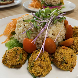 SWEET POTATO CHICKPEA BUDDHA BOWL