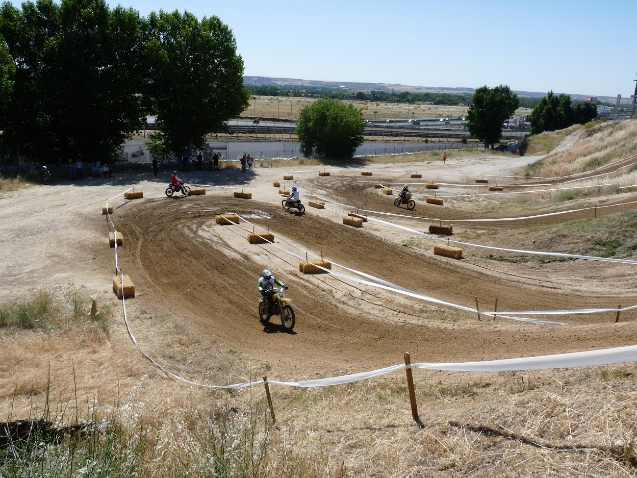 Jarama Vintage 2014 - Página 5 XiVxciu42V7ab4amXabbwX8FnOU0RY5M7iRatIMVnR3HyP1IyIrSlWrWGaZA79nfkS6JPolpEFM9sK6TnCcMAgDTaGc1VNkpPFYlDN5sp_mZS1y7mUCGBVpOzuRLJVwDXqp5eR4tJDM41mOmzoRjZoAiB-8mq7qtbylNQzPXfvNxgAQNDE5eSdvldz5bBT9EN9pXNry0D3HMGOTL16zUymmj2EJv_5R6W4xWoktP8ZjYw6VumK0SP-jJv-yKxx0G0mBz5hmC-6PVU-GUsB46WuYcw6IaOjFudY3R09ICsM-yq2oUgJvh2IN_BI85xLrHLO0JZ3PNuHMw-NEKyT5FnGH5Bv3pGxai9bH_JTnG5mAOS-6BxfRtrtGul6sOe6OeJPBXCuFt8cZraMybdNPa0HO8rjHuFTSEyRwupxQ5MklmIUWwvdXKFKAKMsWz0sbfZnVxb1ge8fCsSZtGztSUiZGP4wUGiIzqEICefPfACdVBWRWiyy5Z5ONkhWVUiBlWOXxq5pfYdPU4PztY66cMDtfLRWacE1udWB-0vQ8a4cj9C5tvdz-vBryUDY_frG23hk2xffvxov5CRfIpq0Y56JnQenLrhPOfVB3zRLGX2kwAMpnORhU_IGuwWeNMaYjMdGHvQ96Wo2w-XvGNrGs8zoq6Zc1rQUJCUnYpBX6ovyluR-X4szDXXAqlVtH86jQp_8wLOmm1gstRg47JrQ1N-4Xvr3oVpaZ26d7w50nLdO1Fp7Pm4-KMhiyer9-1sp6KIELzuLdaI2BWBeQpSq1x9CVMp1br9khoAqVlj7xwExGPgk1QMfSi8fi4U20j6Y3wCZxWi206HS-Yr9rqMLEkKrlvy7xQh4aP4poPVMi1RgSNm2XvuaEy7dfzGr1OBN1VZ4jJGZuNbEBgfJhgivlL0hpin5FEsehcoZ8VHiOkoJGV5h0-6sez6LZULHDcvmmJG20ogpaW_INpuiEe1DGj=w1249-h937-s-no?authuser=0