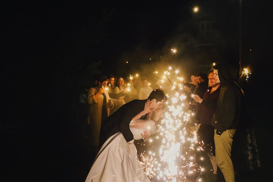 Wedding photographer Irina Gamova (citylifebloom). Photo of 24 August 2019