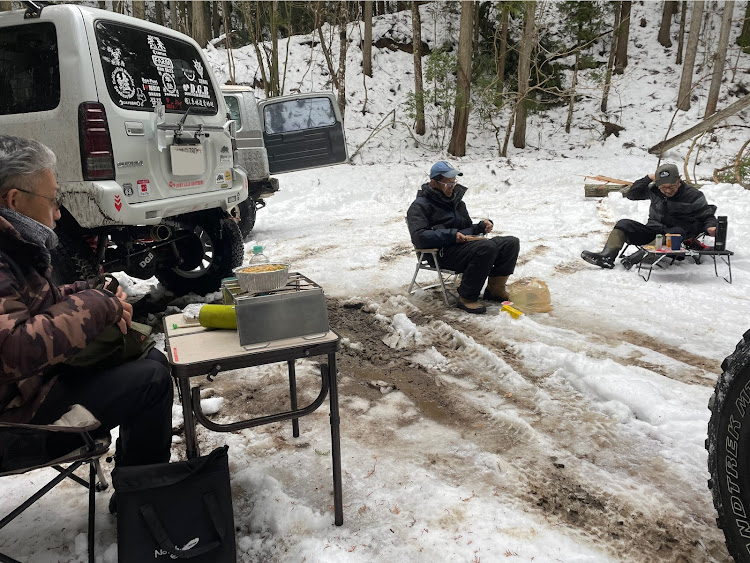 ジムニーのスノーアタック・倒木祭り・ダウンギア⚙ブラザーズ募集中・クラッシュ！に関するカスタム事例の投稿画像8枚目
