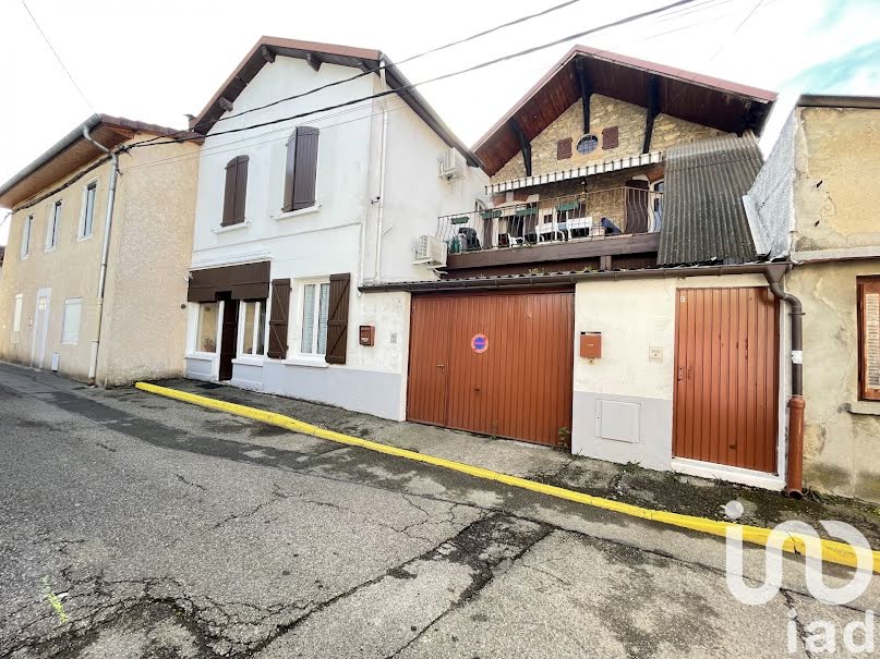 Vente maison 6 pièces 200 m² à La Tour-du-Pin (38110), 235 000 €