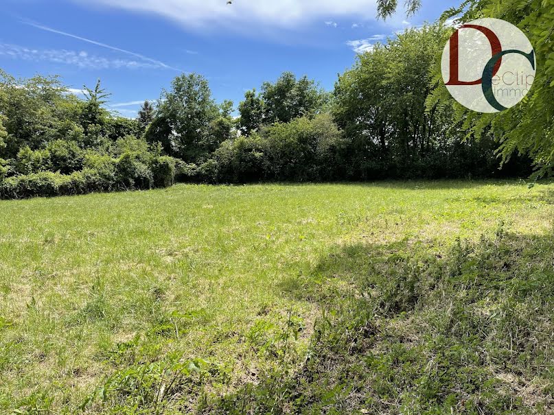 Vente terrain  2046 m² à Senlis (60300), 138 000 €