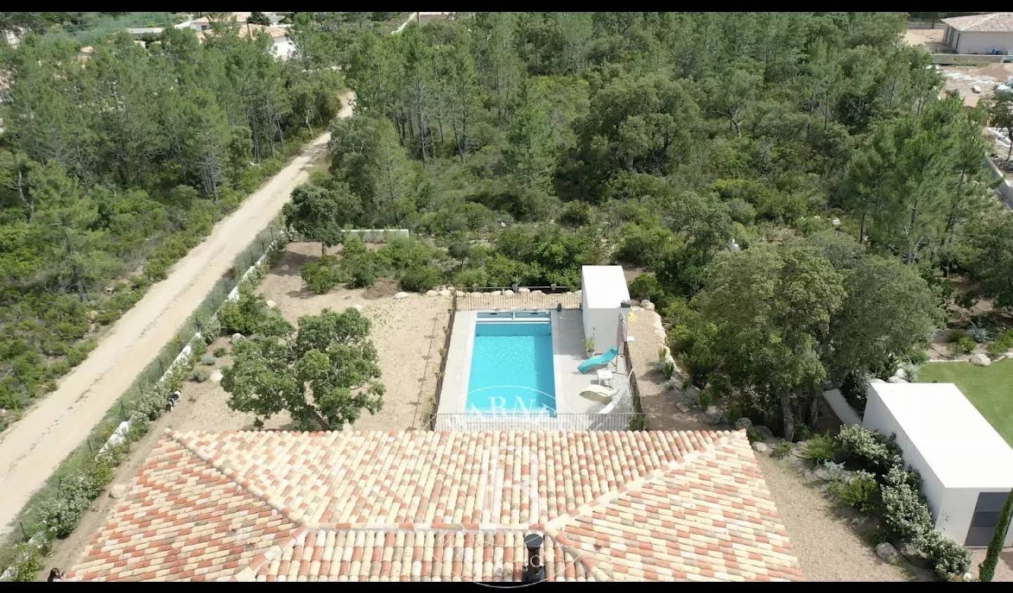 Villa with pool and garden Lecci