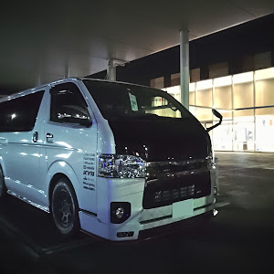 ハイエースバン TRH200V