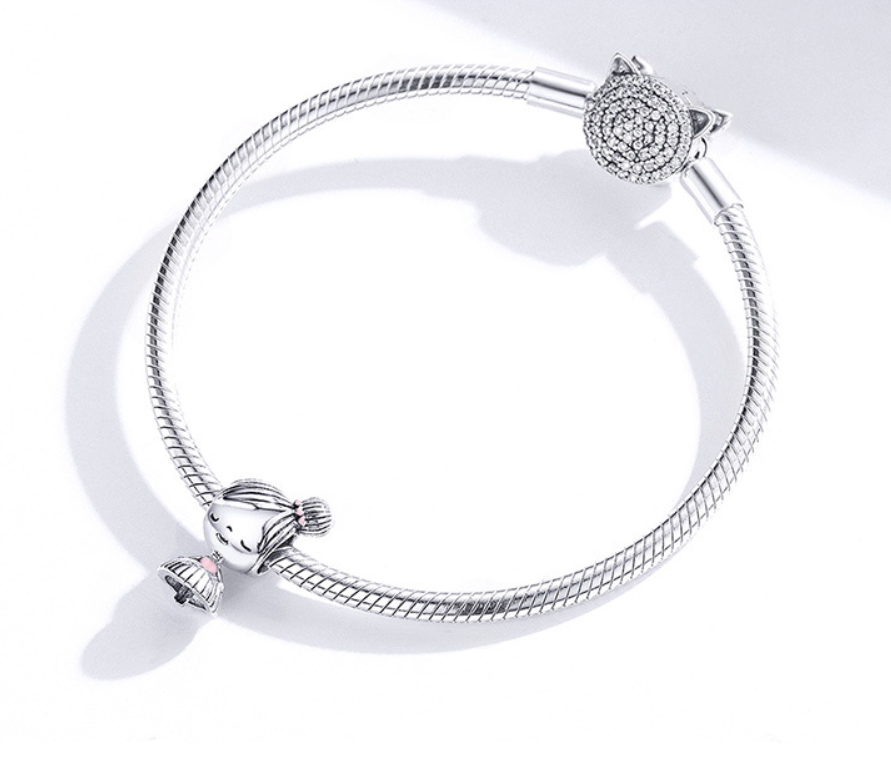 Ome Bamboo Caballo Plata Esterlina Cuentas. Crea joyería única con estas cuentas de plata y bambú, ideal para pulseras y collares con estilo.