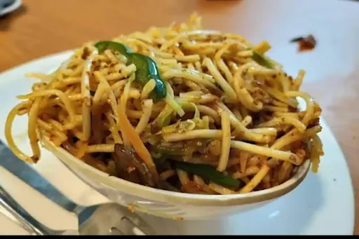 Mixed Schezwan Noodles