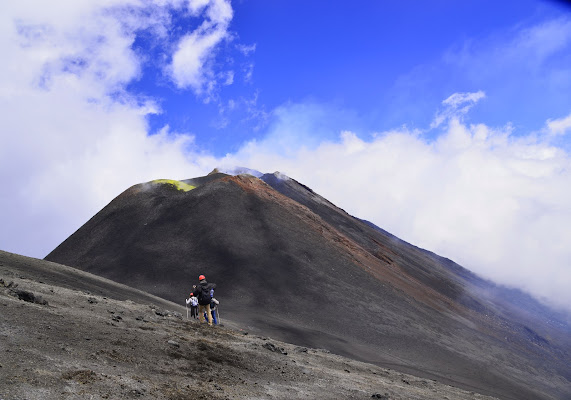 Sentiero per il vulcano di cigno