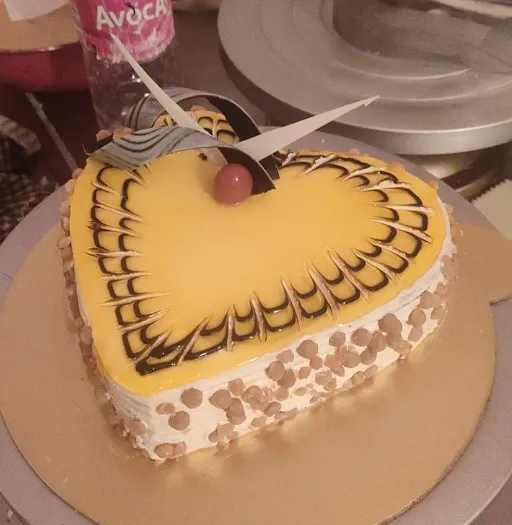 Pineapple Heart Shape Cake