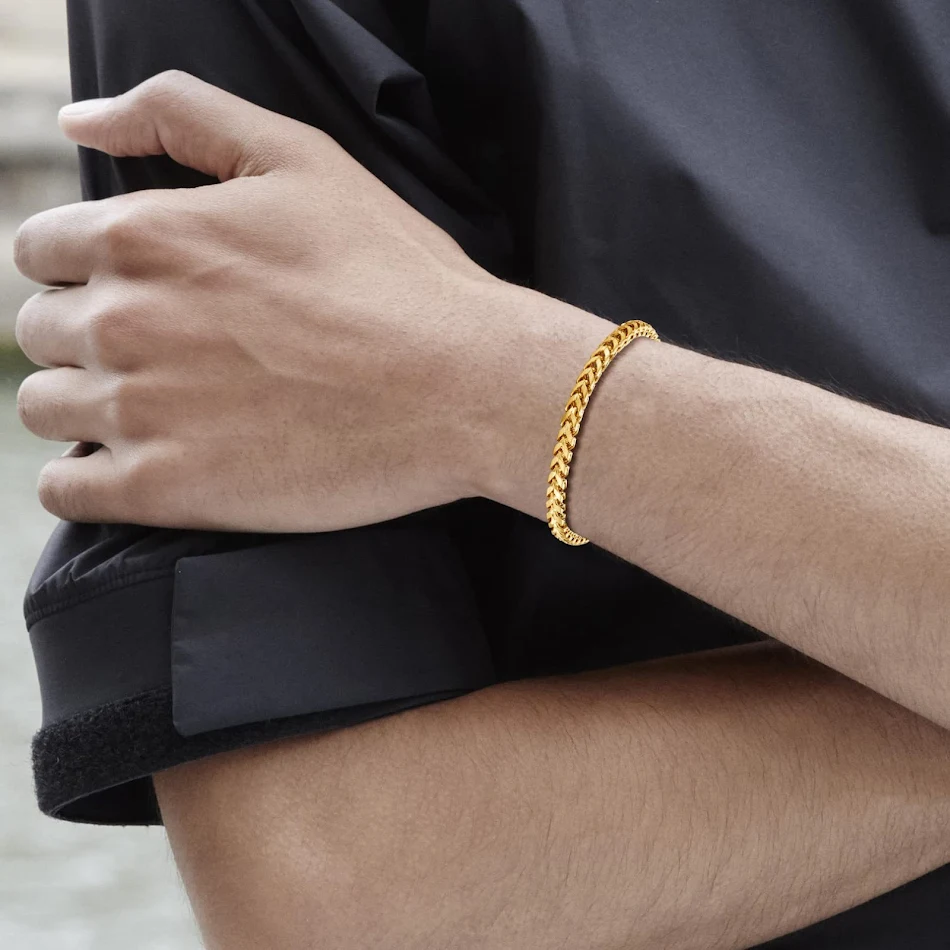 RVS Franco Armband met Vouwsluiting. Duurzaam en elegant design, eenvoudig aan te passen en veilig met zijn vouwsluiting.