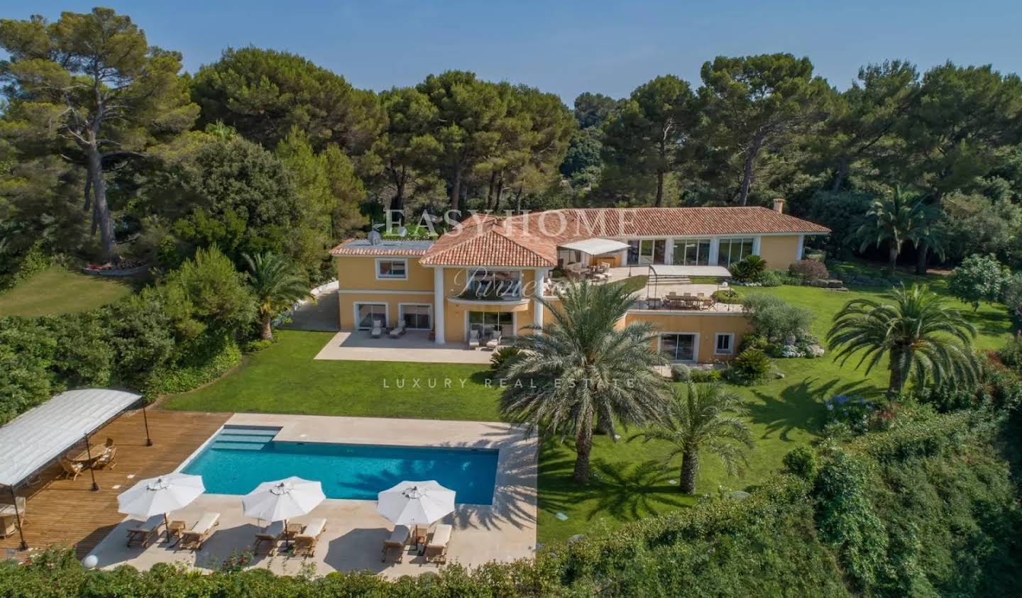 Villa with pool Mougins