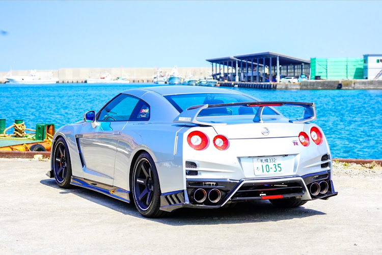 NISSAN GT-Rのルートさんが投稿したカスタム事例の投稿画像1枚目