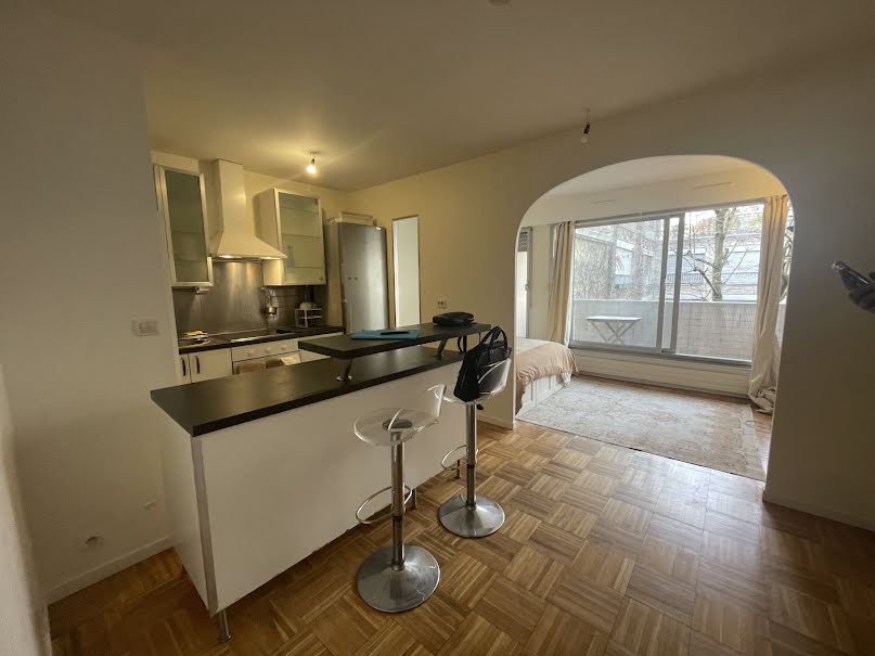 Location meublée appartement 1 pièce 33 m² à Paris 16ème (75016), 1 216 €