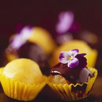 Poured Fondant Petit Fours - Sprinkle Bakes