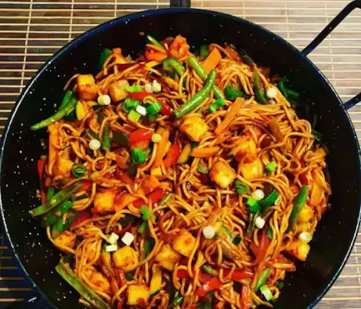 Vegetable Schezwan Noodle