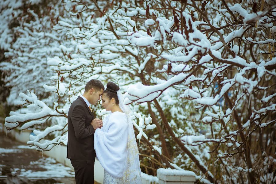 Wedding photographer Ermek Zhenishov (ermek). Photo of 31 December 2015