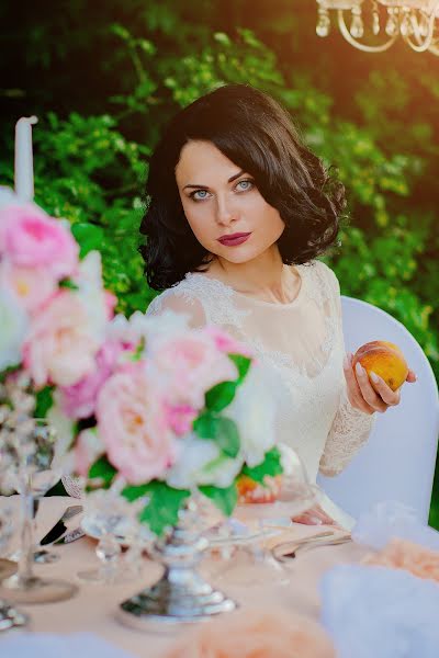 Wedding photographer Ekaterina Yuzhakova (eyuzhakova). Photo of 7 August 2015