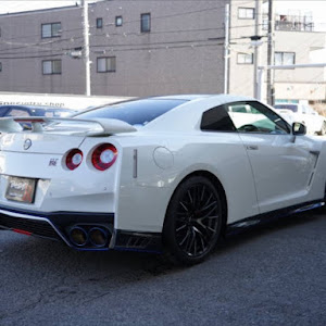 NISSAN GT-R R35