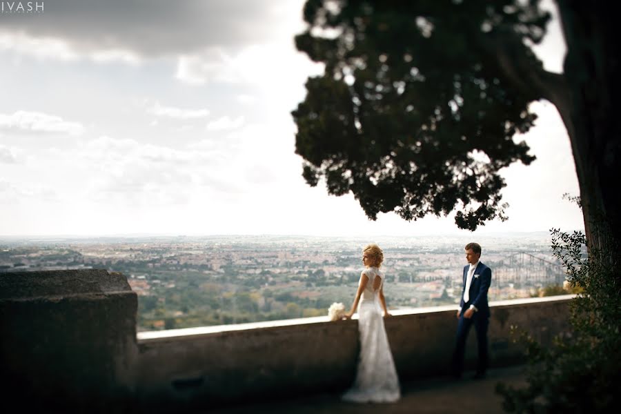 Wedding photographer Volodymyr Ivash (skillove). Photo of 12 March 2015