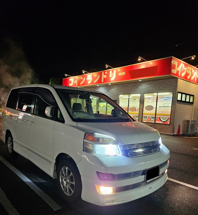 ヴォクシーの雨降り☔️・T10バルブ・爆光LED・えびちゃん🏠️ハウス・近くのホームセンターに関するカスタム事例の投稿画像18枚目