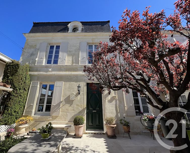 Vente maison 6 pièces 119 m² à Cognac (16100), 261 000 €