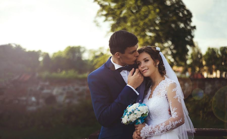 Fotógrafo de casamento Elina Kabakova (artvisionlv). Foto de 12 de fevereiro 2018